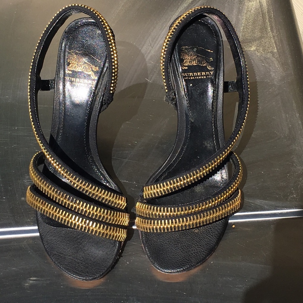 PRICE DROP🔥Burberry Prorsum zipper heel Sz 35